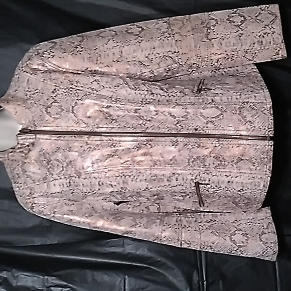 JACKET REVERSIBLE SNAKESKIN PRINT - Picture 2 of 12